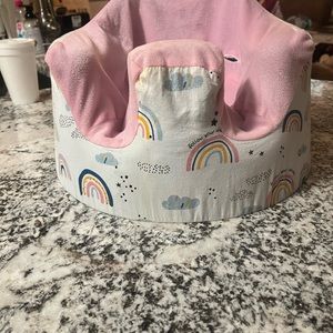 Bumbo seat with cover